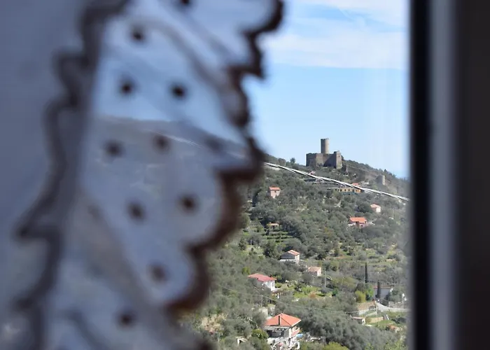 Ferienhaus In Collina Con Vista Mozzafiato Su Noli